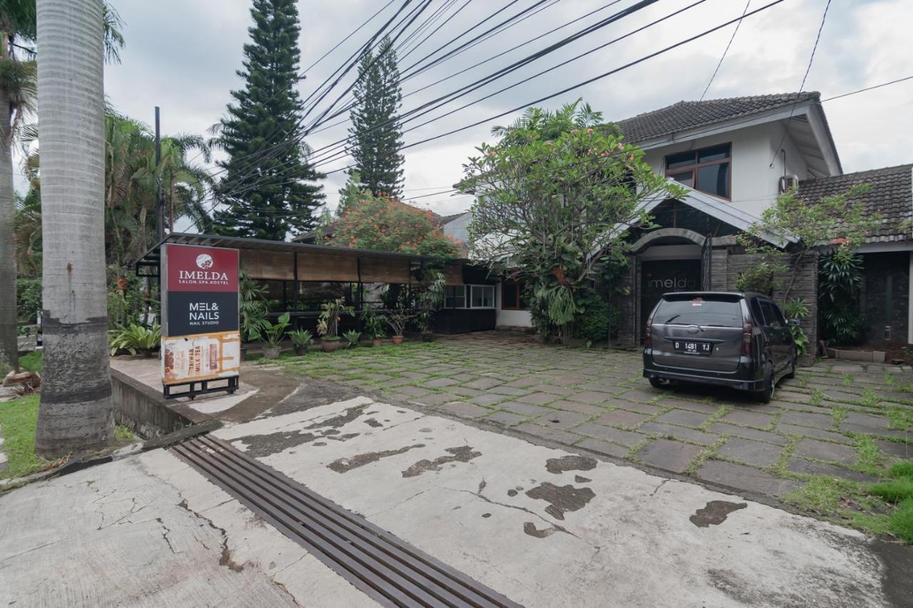 Imelda Residence Setrasari Redpartner Bandung Exterior foto